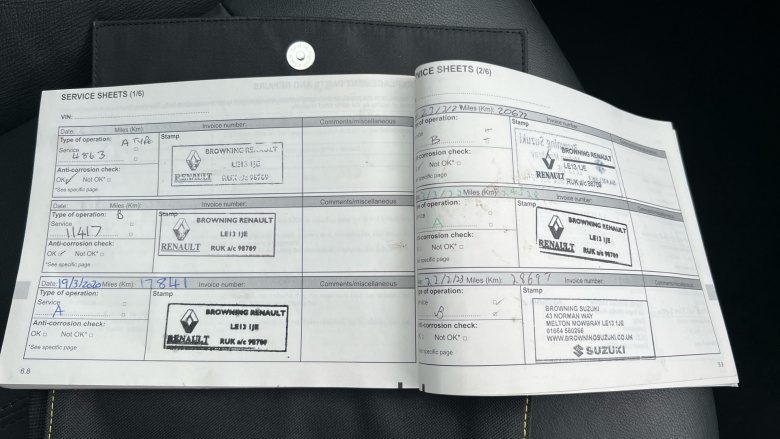 Renault Captur 1.2 TCE Signature Nav 5dr Auto Petrol Hatchback